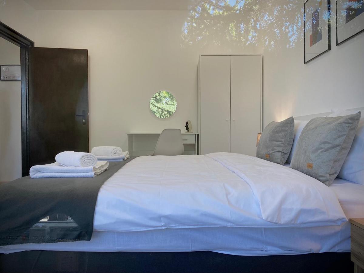 Hello Studios Budget Stays Free Parking & Wifi Stara Zagora Exterior foto